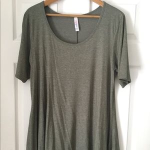 LuLaRoe perfect tee